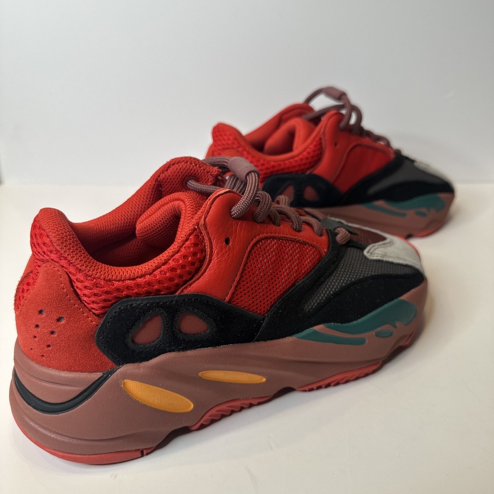 Size 5.5 - Women's Adidas Yeezy Boost 700 'High-Res Red' - Picture 12 of 16